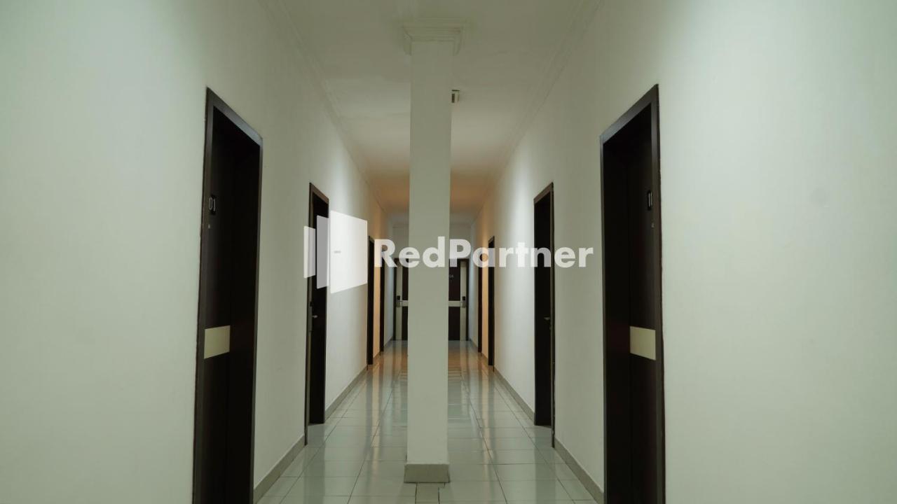 Wisma Sederhana RedPartner Medan Eksteriør billede